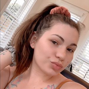 Meet your Posher, Weslee